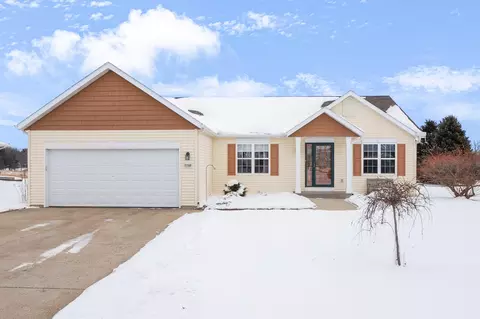 n7732 Maple Ridge Road, Oconomowoc, WI 53066