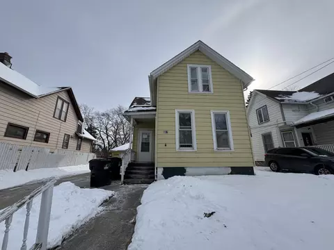 1107 Hagerer, Racine, WI 53402