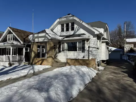1518 E Beverly, Shorewood, WI 53211
