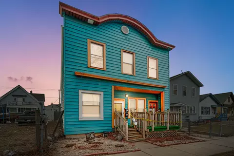 1425 S 7th #1427, Milwaukee, WI 53204