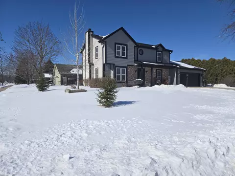 10631 S Peggy, Oak Creek, WI 53154