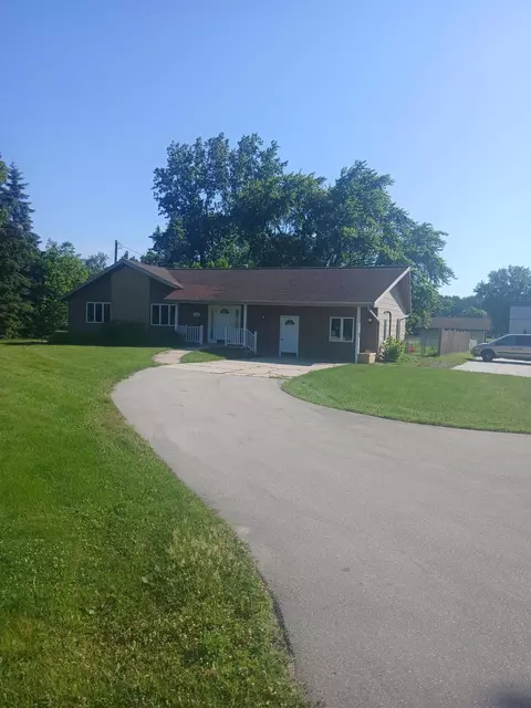 1501 N N Rpds, Manitowoc, WI 54220