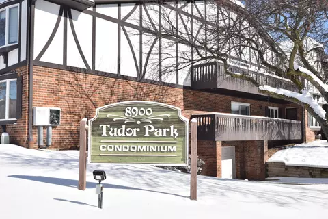 8900 N Park Plz #111, Brown Deer, WI 53223