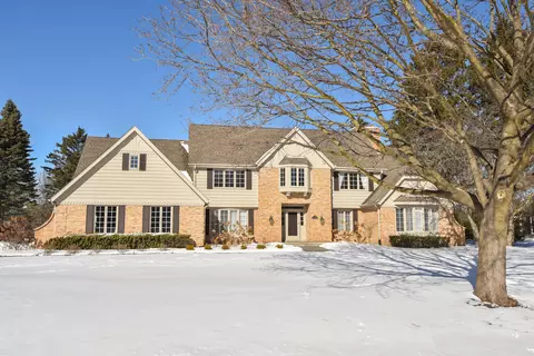 304 W Aster, Mequon, WI 53092