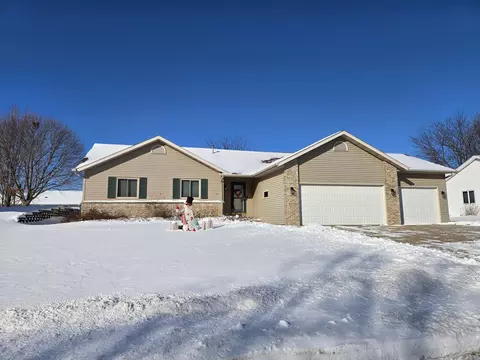 717 Donald, Mayville, WI 53050