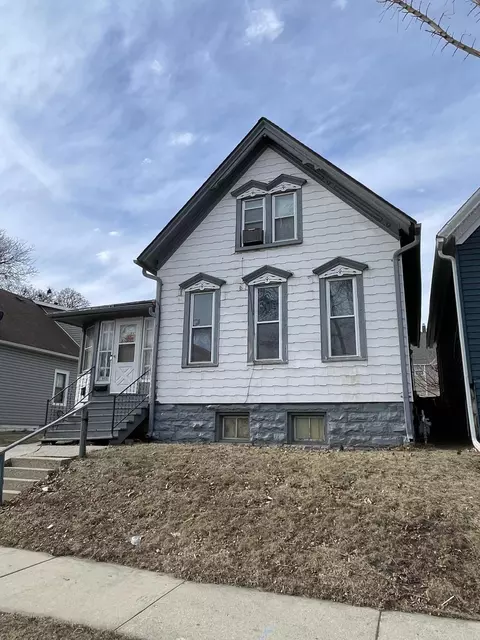 711 S 25th, Milwaukee, WI 53204