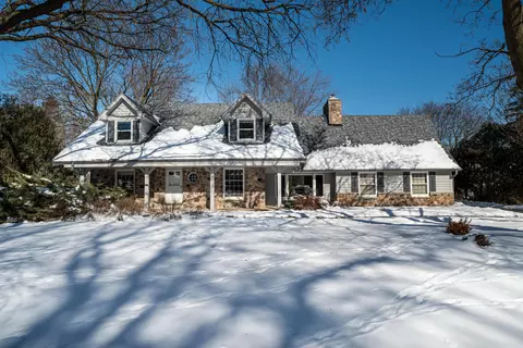 20550 Sundance, Brookfield, WI 53045
