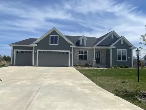 10588 N Coneflower, Mequon, WI 53097