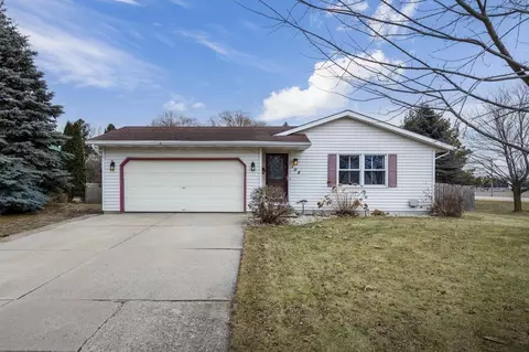 108 Forest Lk, Milton, WI 53563