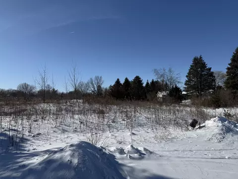 Lt1 N River, Auburn, WI 53010