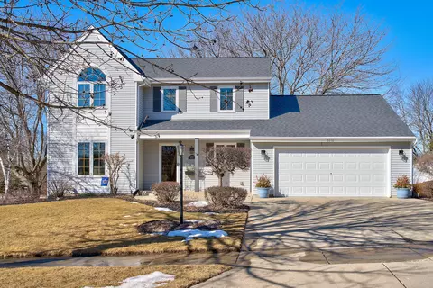2610 Wensley, Waukesha, WI 53188
