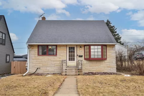 3710 S 34th, Greenfield, WI 53221