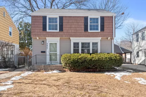 3427 S Adams, Milwaukee, WI 53207
