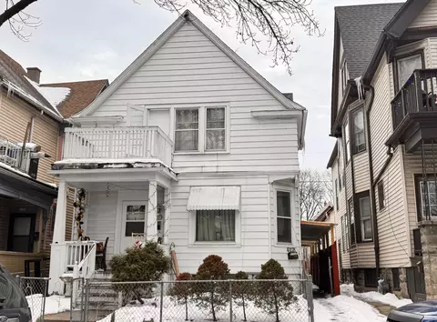 1027 S 19th, Milwaukee, WI 53204