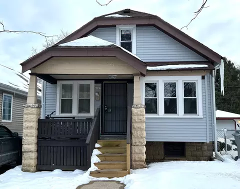 4227 W Bonny, Milwaukee, WI 53216