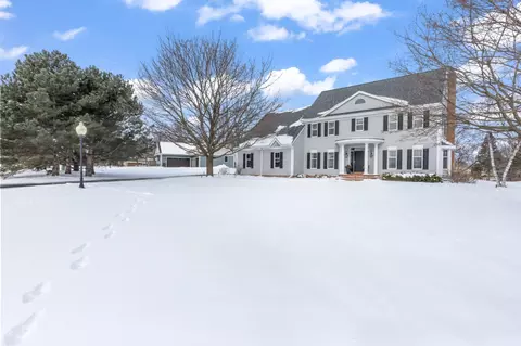 764 Oconomowoc, Oconomowoc, WI 53066