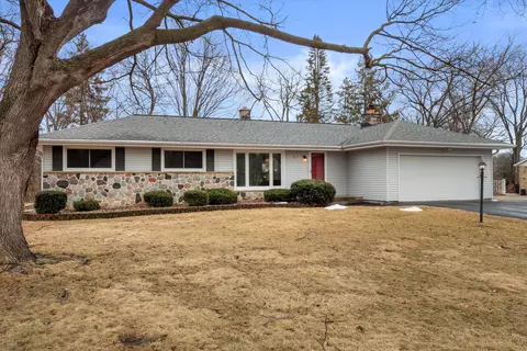 5670 S 121st, Hales Corners, WI 53130