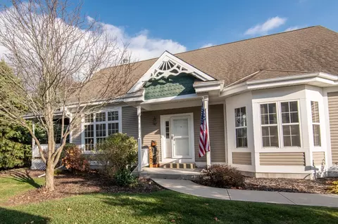4188 S Cambridge, New Berlin, WI 53151