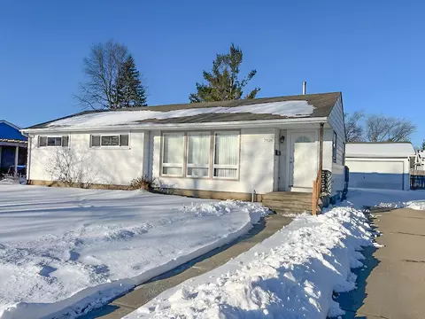 7926 45th, Kenosha, WI 53142