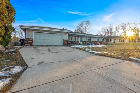 313 W Uncas, Milwaukee, WI 53207