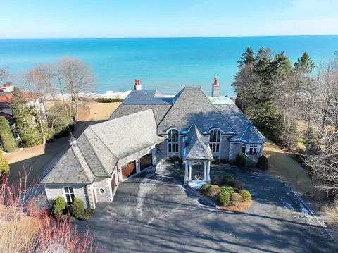 7818 N N Bch, Fox Point, WI 53217