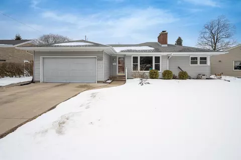 3422 Saint Clair, Racine, WI 53402