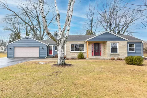 4665 N 158th, Brookfield, WI 53005