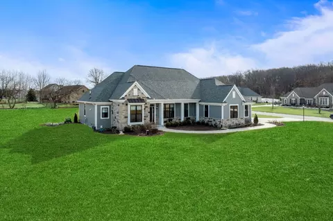 w277n6640 Timberline, Sussex, WI 53089