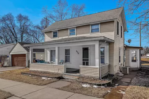 630 3rd, Onalaska, WI 54650