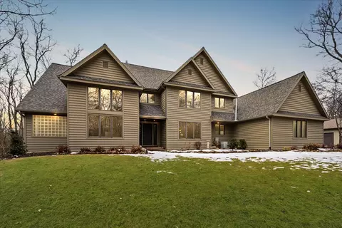 n6460 Oak Nob, Plymouth, WI 53073