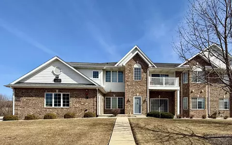 9249 64th #161, Pleasant Prairie, WI 53158