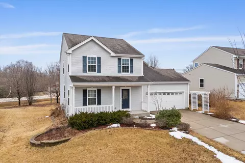 1905 Creekside, West Bend, WI 53095