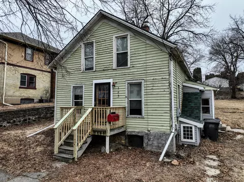 209 E Woolcock, Jefferson, WI 53549