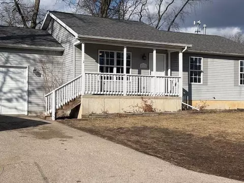 w822 Eau Claire Road, Bloomfield, WI 53128