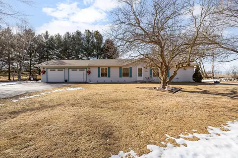 5081 Williams, Addison, WI 53027
