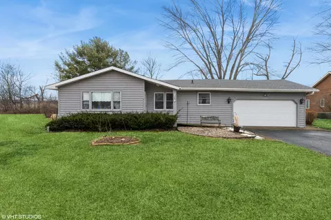 1527 Swallow, Twin Lakes, WI 53181