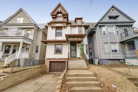 2623 N Murray, Milwaukee, WI 53211