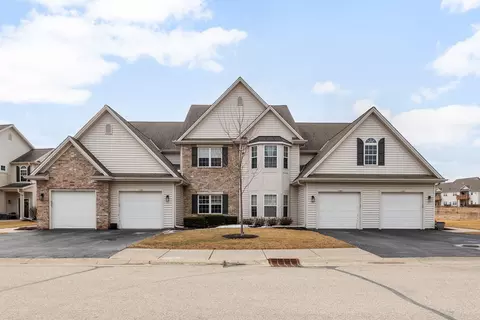 1797 Woodland, Slinger, WI 53086