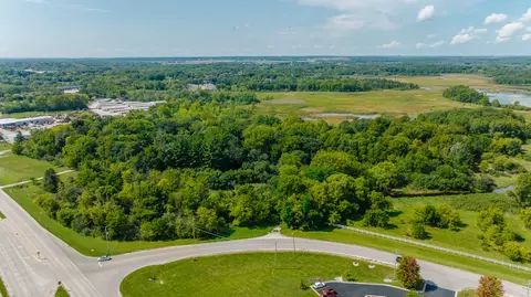Lt1 S Teut, Burlington, WI 53105