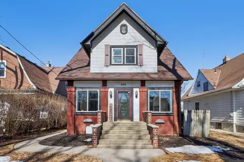 430 E Loos, Hartford, WI 53027