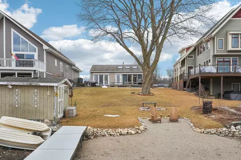 w188s7702 Oak Grv, Muskego, WI 53150