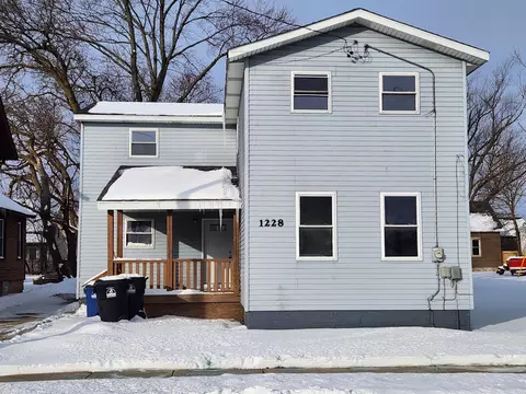 1228 Summit, Racine, WI 53404