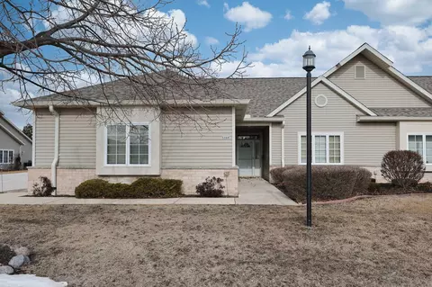 5369 S Butterfield, Greenfield, WI 53221