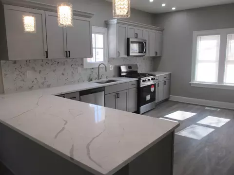 325 E Burleigh, Milwaukee, WI 53212