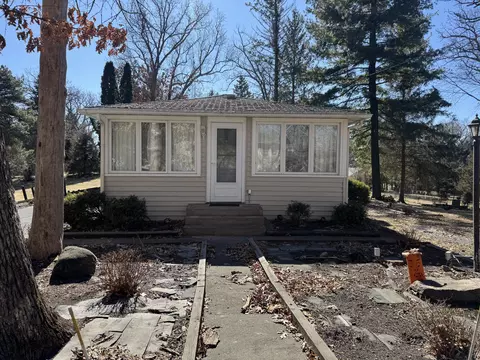 w5419 Walworth Drive, Sugar Creek, WI 53121