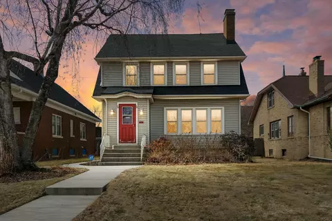 1908 Carlisle, Racine, WI 53404
