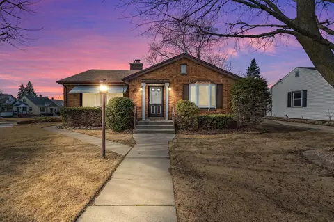2434 14th, South Milwaukee, WI 53172