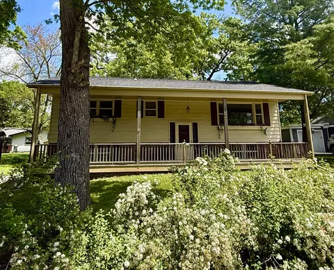 442 Forest, Fontana, WI 53125