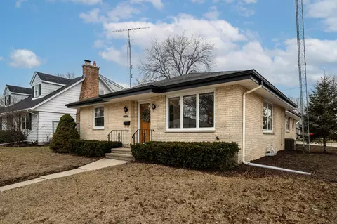 8732 34th, Kenosha, WI 53142