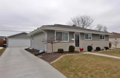 1854 16th, Kenosha, WI 53140